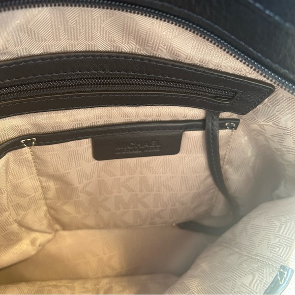 Michael Kors Women’s Large Blue Leather Tote Bag - Picture 8 of 10